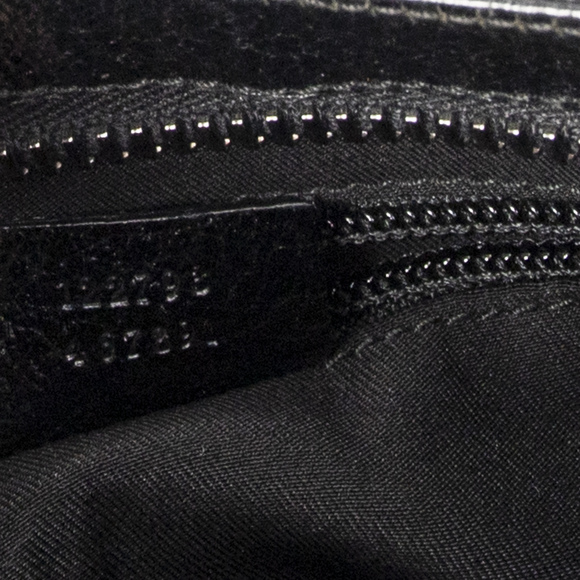 Gucci Front Slip Pocket Crossbody - Picture 11 of 11